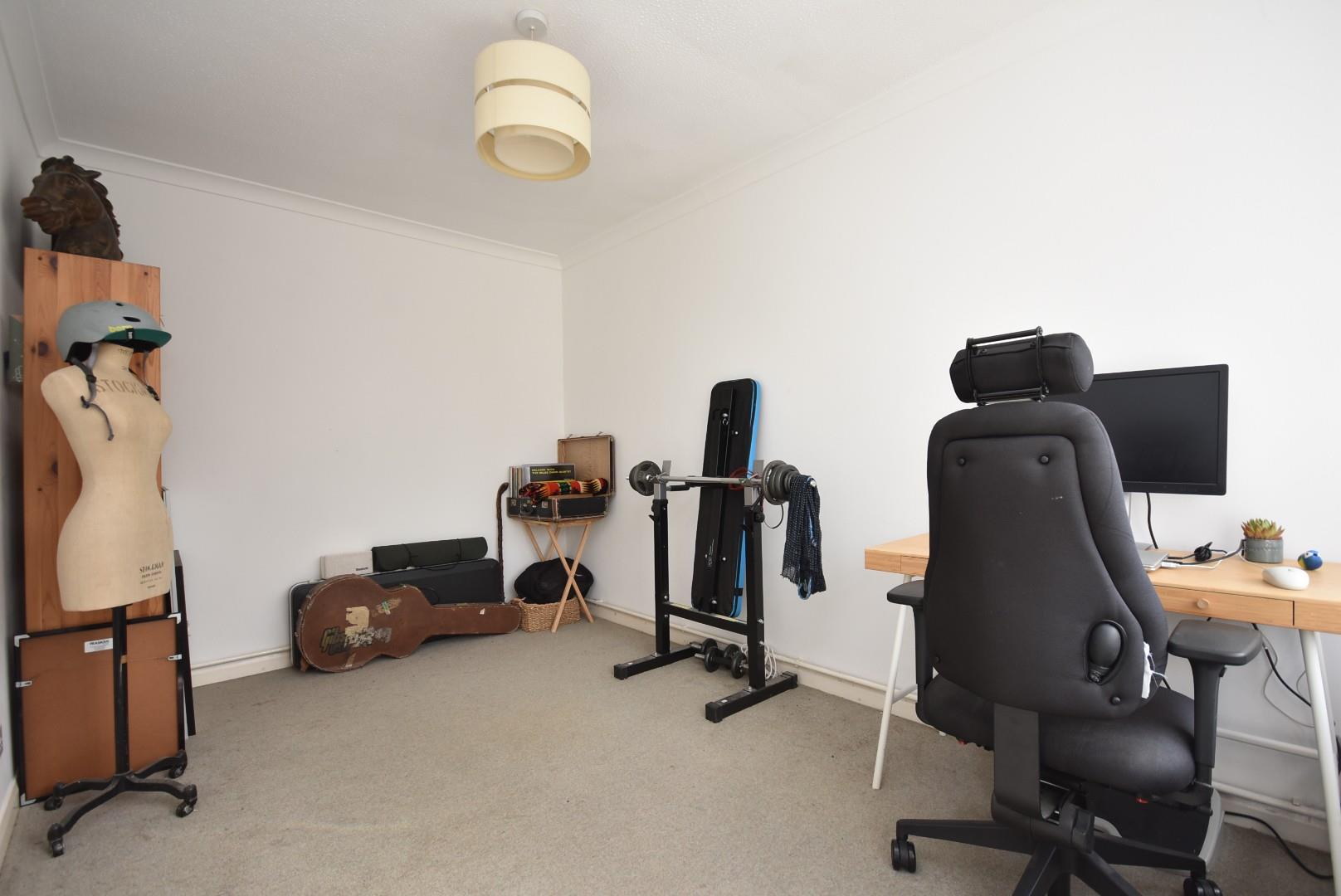 3 Hastings Close, Penarth, CF64 2TH
